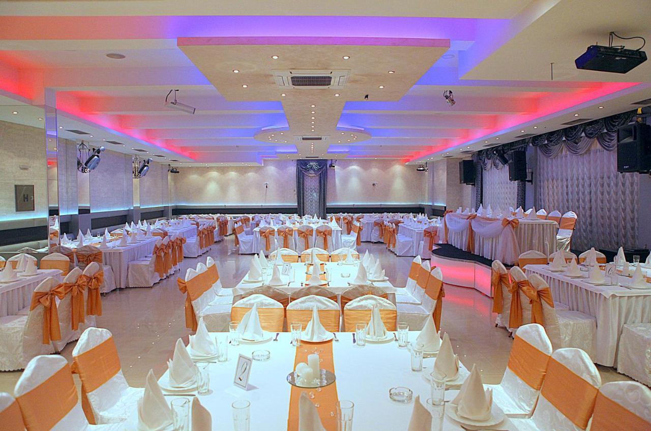 Estrada Lux Hotel เบลเกรด ภายนอก รูปภาพ