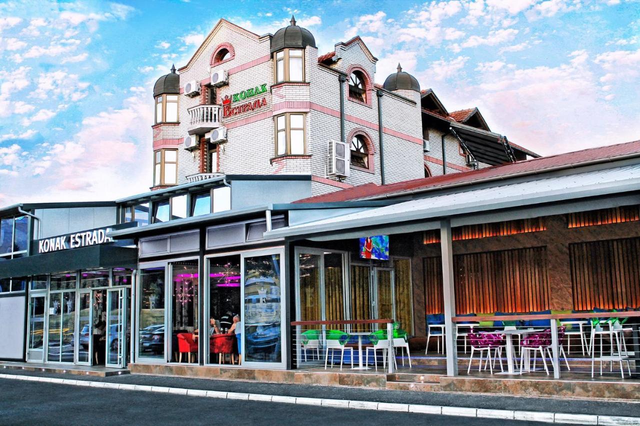 Estrada Lux Hotel เบลเกรด ภายนอก รูปภาพ